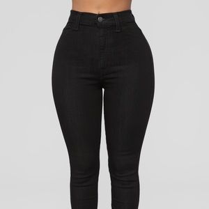 Fashion Nova High Waisted Skinny Jeans-Black